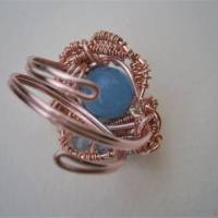 Ring blau handgemacht roségoldfarben verstellbar mit Achat hellblau in wirework Bild 2