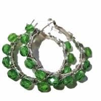 Funkelnde Ohrringe grün 35 Millimeter große Creolen handgemacht hippy look boho Klappcreolen Geschenk Bild 2