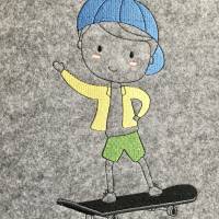 Bestickte Zeugnismappe,,Junge,,mit Namen , Skater, Skateboard Bild 8