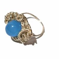 Ring blau pastell handgemacht Größe 56 mit Quarz blau in wirework Innendurchmesser 18 Millimeter silberfarben Bild 1
