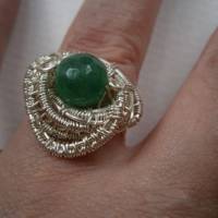 Ring grün mit Achat facettiert handgemacht Größe 58 Innendurchmesser 18,5 Millimeter in wirework silberfarben Unikat Bild 3