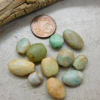 11 kleinere antike Amazonit-Perlen aus Mauretanien - abgeflachte Ovale - 9,2g - seltener Stein - Sahara Amazonit Perlen Bild 1