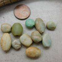 11 kleinere antike Amazonit-Perlen aus Mauretanien - abgeflachte Ovale - 9,2g - seltener Stein - Sahara Amazonit Perlen Bild 3