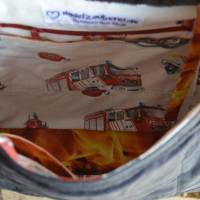 Upcycling- Messengerbag, Umhängetasche aus alter Feuerwehrkleidung Bild 4
