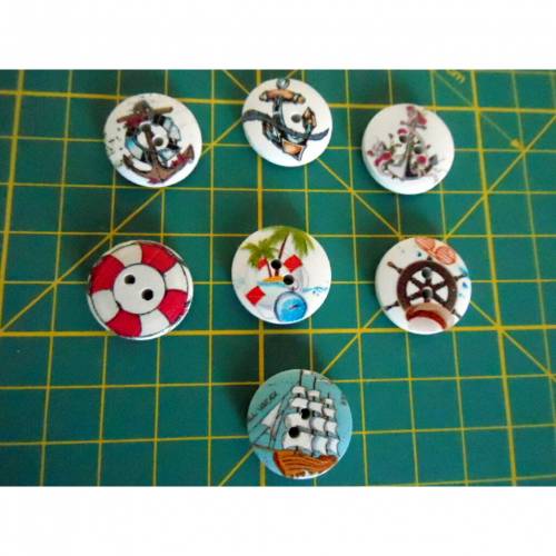 Holzknopf rund 2-Loch 20 mm maritim Anker Steuerrad Insel