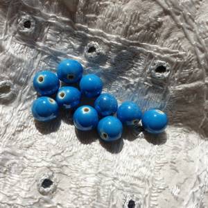 DRAHTORIA 10 x Perlen aus Keramik blau himmelblau jede ein Unikat 16 mm rund Kugel gebohrt Bild 4