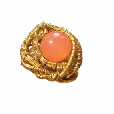 Ring orange handgemacht mit apricot Quarz in wirework goldfarben Größe 18 bis 19, Innendurchmesser 18,8 Millimeter