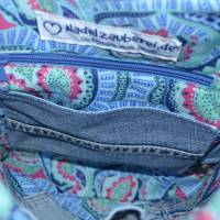 Jeans-Upcycling Messengerbag, Umhängetasche aus Jeanshosen und alten Reißverschlüssen Bild 6