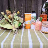 Wellness Set mit Trockenblumenstrauß und Delikatesse, Geschenk Set, orange Bild 4