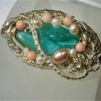 Ring pastell grün mint handgemacht mit Koralle rosa an Perlen um Lampworkglasperle in wirework verstellbar als Geschenk Bild 8