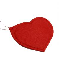 Geschenkanhänger aus Filz Herz Anhänger zum Valentinstag Bild 2