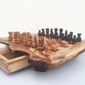 Schachspiel rustikal, Schachtisch Gr. XL inkl. Schachfiguren, handgefertigt aus Olivenholz, Geschenk. Bild 6