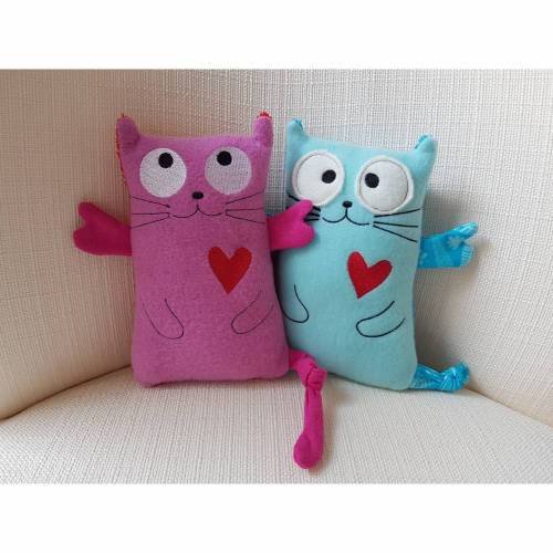 ITH Stickdatei Kattus mit Flügeln 13x18 und 14x20