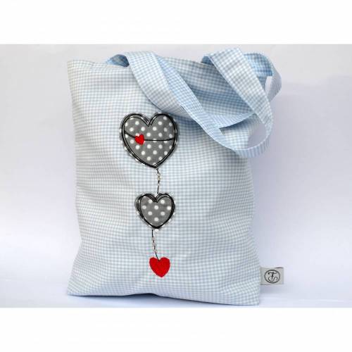 Stickdatei DOODLE Herzgirlande senkrecht für einen Rahmen ab 13x18cm