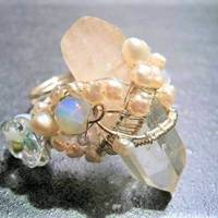 Ring pastell Kristallspitze handgemacht Einzelstück Perlen weiß wirework silberfarben crazy Bild 6