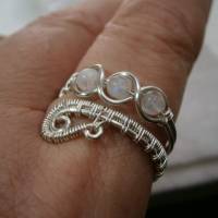 Ring mit Mondstein weiß im Spiralring Paisley silberfarben boho verstellbar Daumenring Bild 7