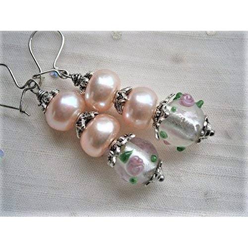 Perlen Ohrringe rosa pastell mit Süßwasserzuchtperlen rosa an Lampworkperlen mit Rosen handmade Unikat als Brautschmuck Bild 1