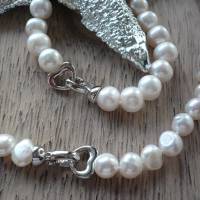 Traumhaft schöne echte Perlenkette mit Echt Silber Herz-Verschluss,Handgefertigte Süßwasser Perlenkette mit Herz, Bild 2