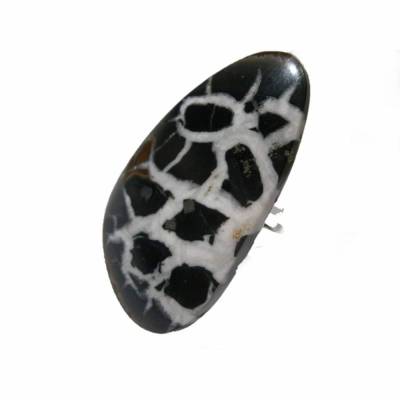 Ring schwarz grau mit 41 x 22 Millimeter großem Septarie Stein freeform ausgefallen großer statementring im boho chic