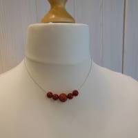 Kette aus polierten Schaumkoralle Perlen rot Bild 2
