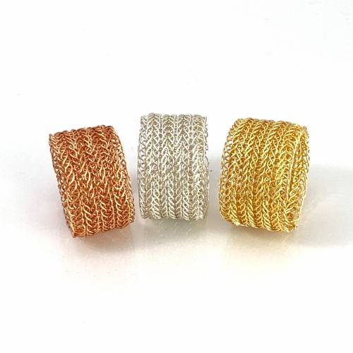 STRICKRING: Unifarbener doppelt gestrickter RING aus farbigem Kupferdraht - Farbwahl