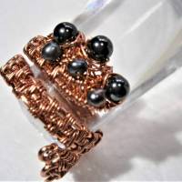 Ring handgewebt mit Keshi Perlen und Hämatit grau metallic in Kupfer wirework Daumenring Bild 3