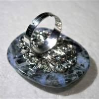 Blauer Ring mit Anker auf Sodalith jeansblau 40 x 35 Millimeter schwarz verstellbar zum boho chic marine look Bild 4