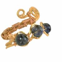 Ring mit Iolith blau verstellbar goldfarben Paisley zum boho chic Daumenring Bild 2