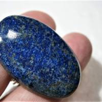 Ring Lapislazuli dunkelblau mit 37 x 22 Millimeter großem Stein handgemacht als statementring verstellbar Bild 5