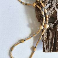 Lange Halskette aus Holzperlen Bild 1