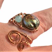 Ring taupe coin Perle 12 mm braun irisierend flach Achat pastell handgemacht verstellbar Spiralring kupfer Bild 3