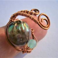 Ring taupe coin Perle 12 mm braun irisierend flach Achat pastell handgemacht verstellbar Spiralring kupfer Bild 5