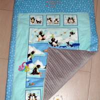 Große Baby-Krabbeldecke Pinguine Patchworkdecken Handmade Erlebnisdecken Spieldecken Bettwäsche Kinderbett Bild 2