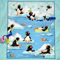 Große Baby-Krabbeldecke Pinguine Patchworkdecken Handmade Erlebnisdecken Spieldecken Bettwäsche Kinderbett Bild 3