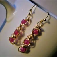 Ohrringe fuchsia pink handgemacht mit Mini Achat facettiert in wirework goldfarben zum hippy boho chic Bild 5