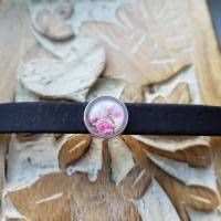 Armband schwarz Kork Perle rosa Ranunkeln verstellbar Bild 1