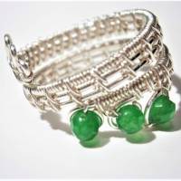 Ring grün handgewebt mit Quarz facettiert im Spiralring silberfarben als Design Bandring wirework Daumenring Bild 1