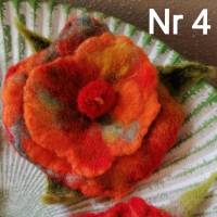 elegante Filzbrosche in Blütenform Bild 9