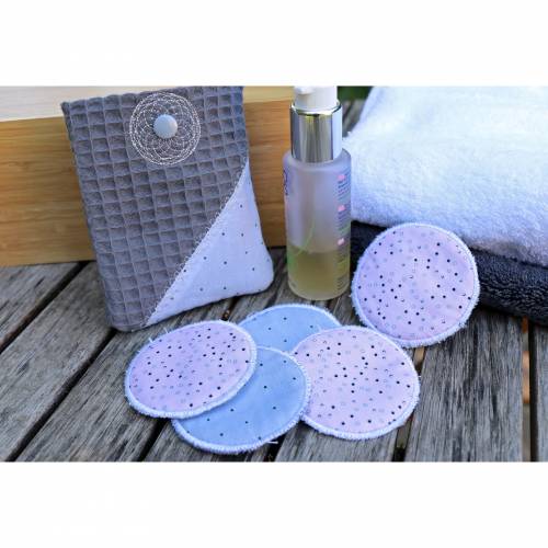 waschbare Abschminkpads im bestickten Beutel, Kosmetikpads aus Baumwolle, nachhaltig und wiederverwendbar, verschiedene