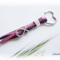 Schlüsselanhänger aus Leder mit Fisch - Geschenk,Lederanhänger,Herz,elegant,modisch,maritim,altrosa,silberfarben Bild 2