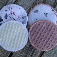waschbare Abschminkpads im bestickten Beutel, Kosmetikpads aus Baumwolle, nachhaltig und wiederverwendbar, verschiedene Bild 3