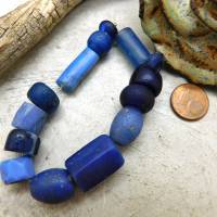 Mix von 14 blauen Perlen,  venezianische, tschechische und afrikanische Handelsperlen - blau - alt, vintage, antik Bild 1