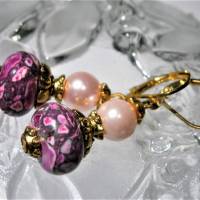 Ohrringe pink Mosaikjaspis handgefertigt violett grau an rosa Muschelperle im boho chic Bild 3