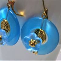 Blaue Ohrringe Katzenauge Scheibe schimmernd mit Glasblüte Hippy boho Geburtstagsgeschenk Bild 7