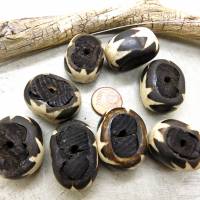 8 Vintage Batik Bone Perlen - L Oval - schwarz weiß - große ovale Knochenperlen aus Kenia - Sternmuster Bild 4