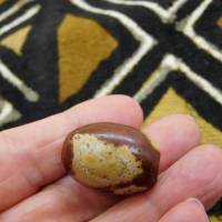 neolithische Stein-Perle aus der Sahara mit authentischen Bearbeitungsspuren- 26mm - von Hand gebohrt - Sahara Stein - 1 Bild 3
