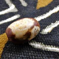 neolithische Stein-Perle aus der Sahara mit authentischen Bearbeitungsspuren- 26mm - von Hand gebohrt - Sahara Stein - 1 Bild 4