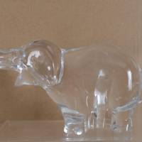 Mittelgroßer klarer Glas Elefant Bild 3
