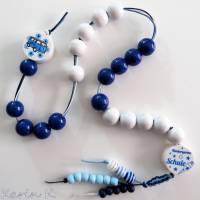 Schulanfänger Rechenkette im Mini- Bag Brustbeutel Weiß Hellblau Mittelblau Marine sowie mit Glückwunschkarte Bild 5