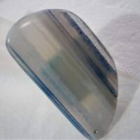 Ring blau grau gestreift handgefertigt mit 45 x 25 Millimeter großem Achat freeform Stein Designschmuck Bild 3